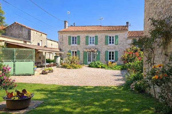 Maison à vendre à Aigre (16140) - Charente