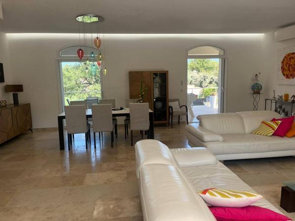 Magnifique villa indiv. 161m2 s/ 1279M2 + piscine