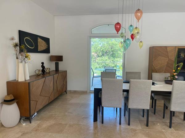 Magnifique villa indiv. 161m2 s/ 1279M2 + piscine