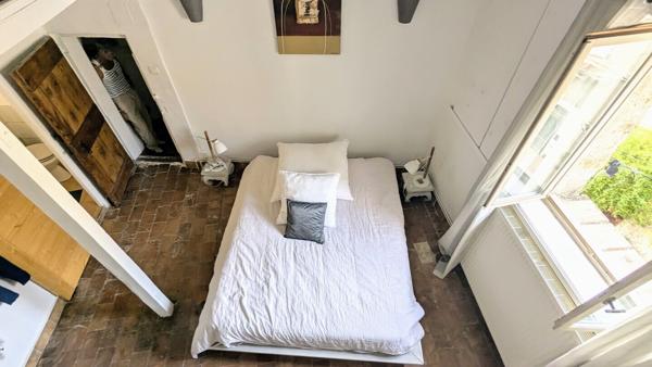 Grande maison de village avec terrasse