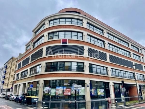 Bureaux à louer Lille - plateau avec terrasses au coeur d'un immeuble rénové proche du centre-ville