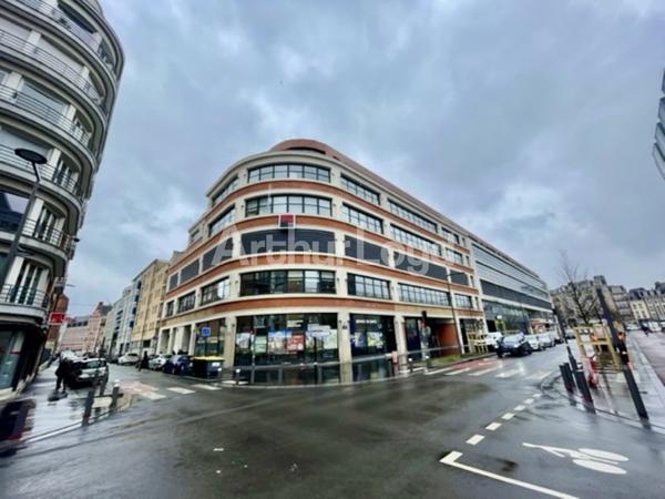 Bureaux à louer Lille - plateau avec terrasses au coeur d'un immeuble rénové proche du centre-ville