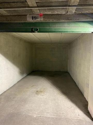 Parking / Box à louer à Valence (26000)
