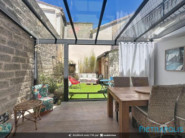 SAUSSAN : Maison de village T4 en R+2 avec Jardin