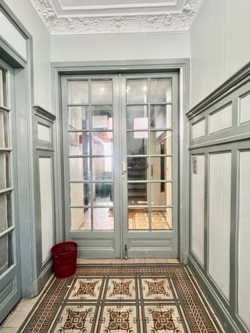 Beau trois pièces au pied du métro
