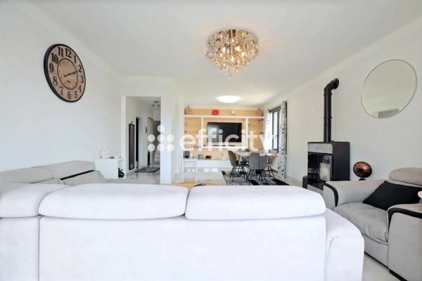 Maison
         8 pièces
        - 240 m² 540 000 € *