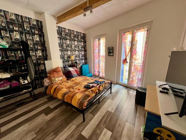 MAISON DE VILLAGE T5 avec terrasse de toit