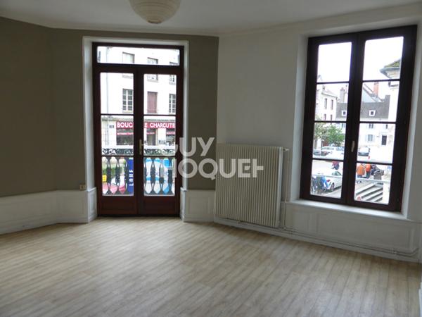 ? INVESTISSEMENT : Immeuble de Rapport - AUXERRE, Quartier du Pont