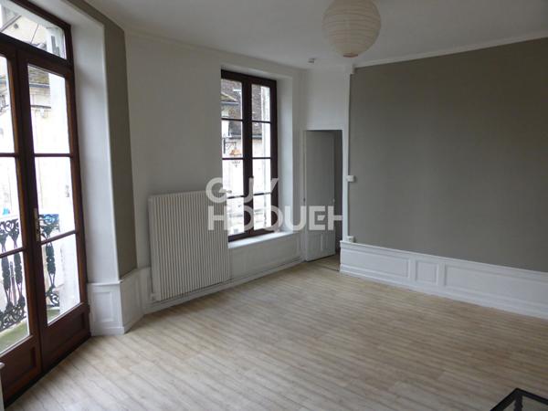 ? INVESTISSEMENT : Immeuble de Rapport - AUXERRE, Quartier du Pont