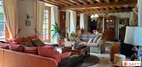 Demeure de caractère, toutes commodités à pied