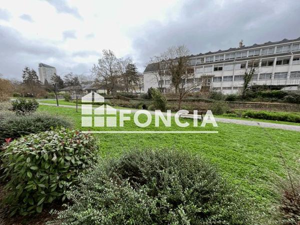 Location Studio 32.83 m² - FONTAINES 'A' Tours 37200