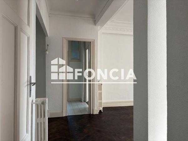 Location Local commercial 3 pièces 84.31 m² - 59 BD FOCH Toulon 83000