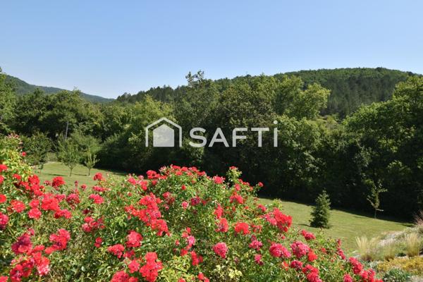 Maison de plain-pied offrant une vue imprenable et sans vis-à-vis