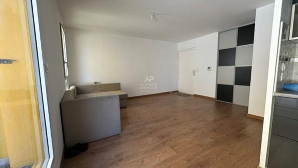 Appartement Nanterre 3 pièce(s) 58 m2 310 000 € **  - Référence  15407
