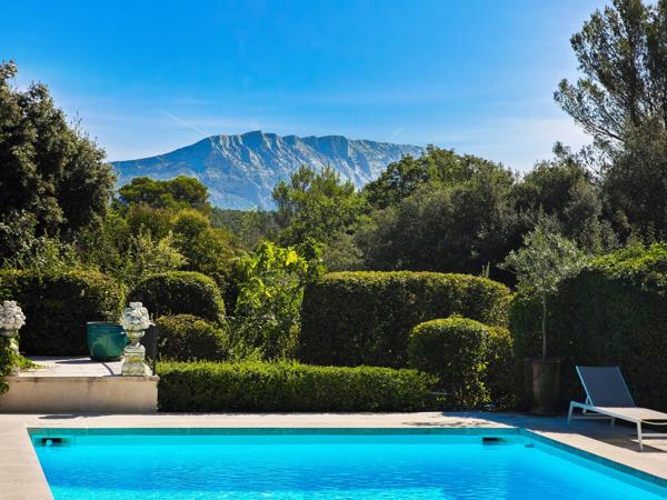 Location Maison de luxe Aix-en-Provence 7 Pièces 223 m²