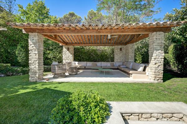 Location Maison de luxe Aix-en-Provence 7 Pièces 223 m²