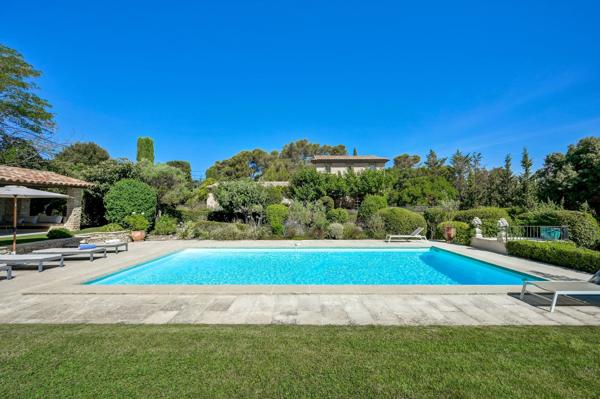 Location Maison de luxe Aix-en-Provence 7 Pièces 223 m²