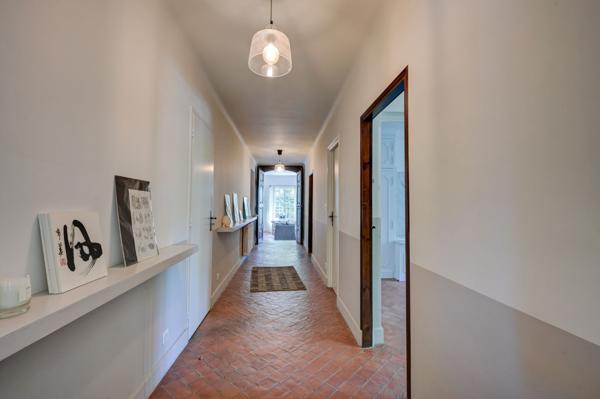 Location Maison de luxe Aix-en-Provence 7 Pièces 223 m²
