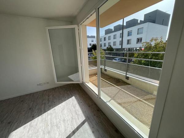 28230 Appartement Epernon 61 m2 parking balcon