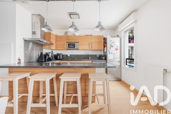 Appartement à vendre 3 pièces 73 m² Suresnes
