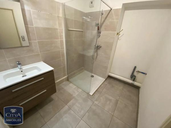 Appartement à louer 3 pièces 53.19m² Toulon (83000)