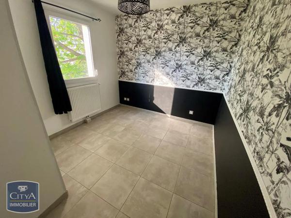 Appartement à louer 3 pièces 53.19m² Toulon (83000)