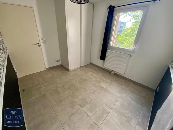 Appartement à louer 3 pièces 53.19m² Toulon (83000)