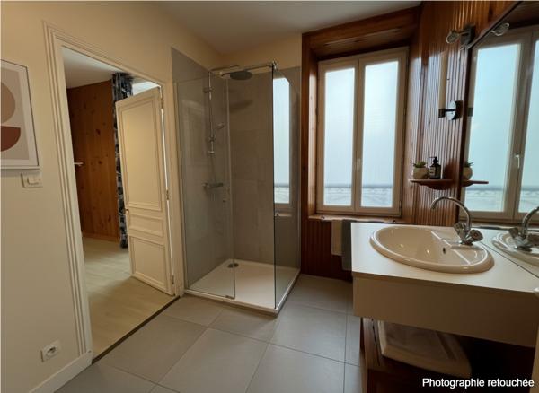 Maison
                                                                                                                                                                                                                                                                                                                        3 pièce(s)                                                                                                                                                                                                          2 chambre(s)                                                                                                                                                                                                          80  m²