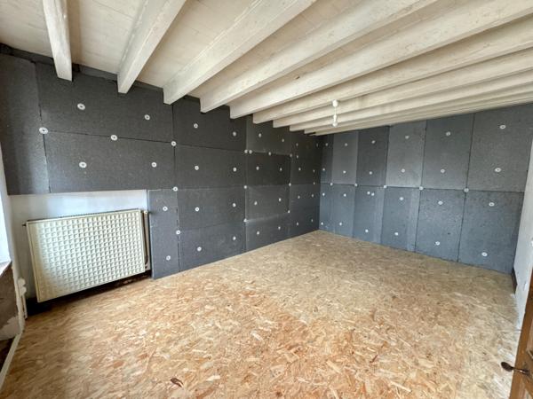 Maison en pierres une chambre et bureau avec terrasse et jardin de 295m2