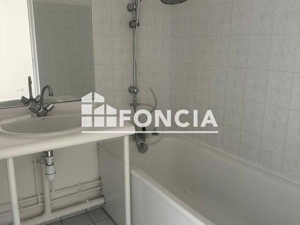 Location Appartement 2 pièces 38.49 m² - 2 RUE DE LA GALMY Chessy 77700