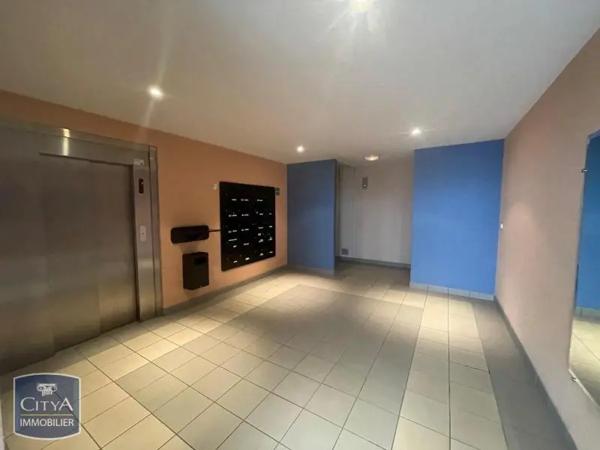 Appartement à louer 2 pièces 45.95m² Le Mans (72000)
