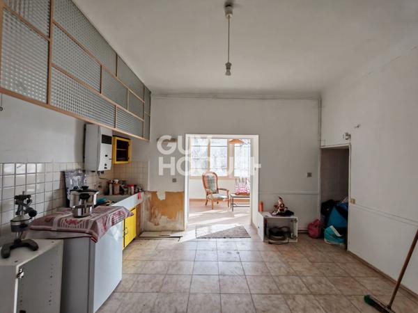 Maison - 180m² - Terrain constructible / piscinable 922m²