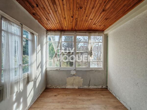 Maison - 180m² - Terrain constructible / piscinable 922m²