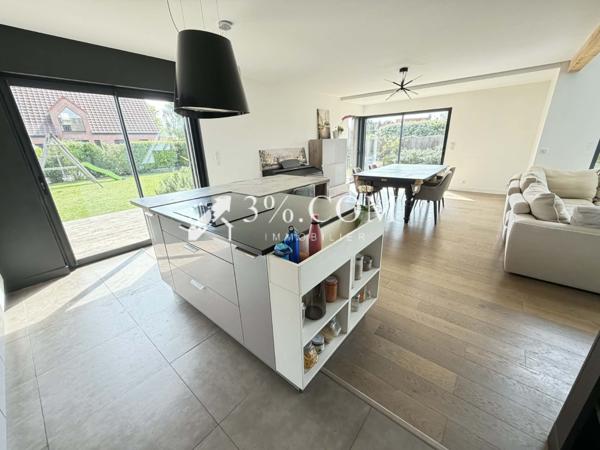 Maison 5 pièce(s) 3 chambre(s) 143 m²