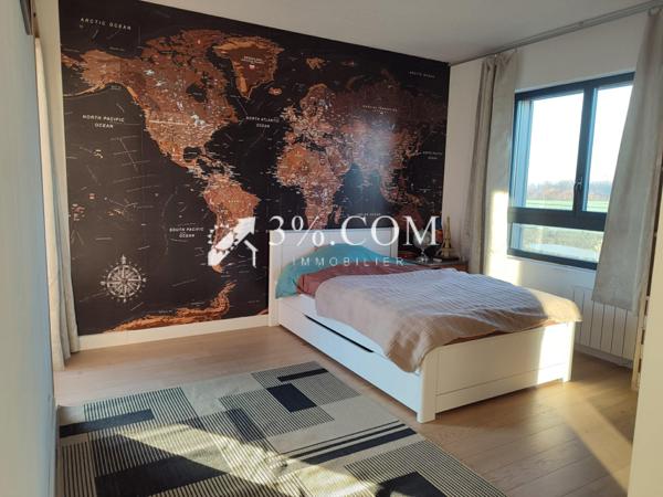 Maison 5 pièce(s) 3 chambre(s) 143 m²