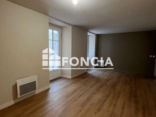 Location Appartement 3 pièces 66.54 m² - 3 RUE DU CHAT Angouleme 16000