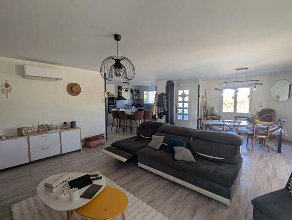 Maison contemporaine 4 pièces avec piscine