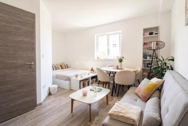 Vente                                                      Maison
                        
                     5 pièces                      142 m2                     à Wintzenheim