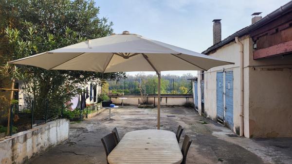 APPARTEMENT AVEC EXTERIEUR