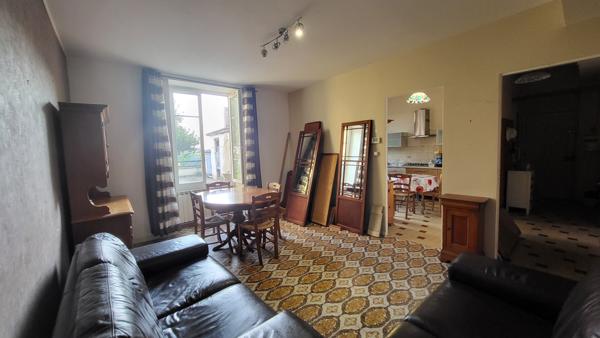 APPARTEMENT AVEC EXTERIEUR