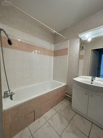 Appartement à vendre à Bressuire dans les Deux-Sèvres (79300), ref : AGM 69*