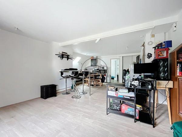 Vente Immeuble 4 pièces 137 m2 à Vermand