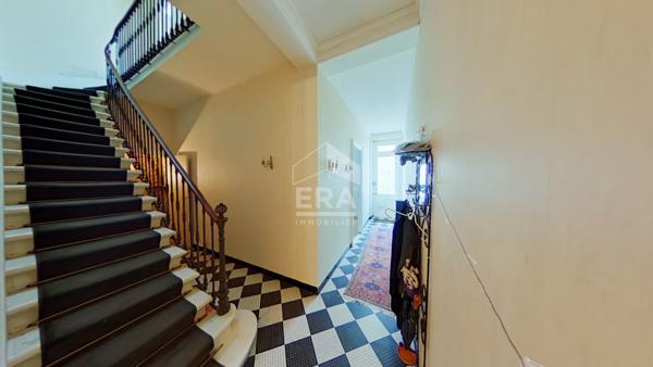 Maison bourgeoise en Pierre 5 chambres Jardin Garage Cave Bordeaux Croix Blanche 6 pièce(s) 154.16 m2