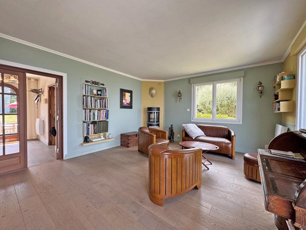 Vente Maison de luxe Kerlaz 7 Pièces 160 m²