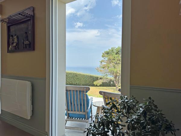 Vente Maison de luxe Kerlaz 7 Pièces 160 m²