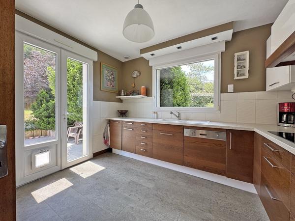 Vente Maison de luxe Kerlaz 7 Pièces 160 m²