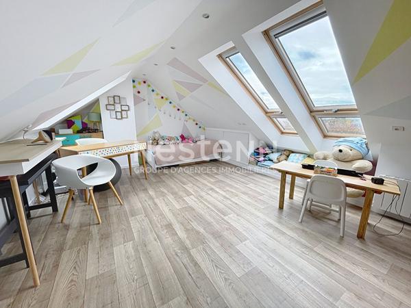 A vendre Maison de 5 pièces de 93 m2 à Plaisir - Quartier centre ville