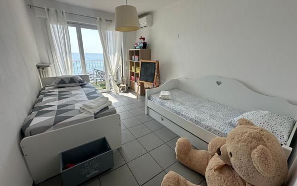 Appartement à vendre    3 pièces • 61 m2 La Seyne-sur-Mer