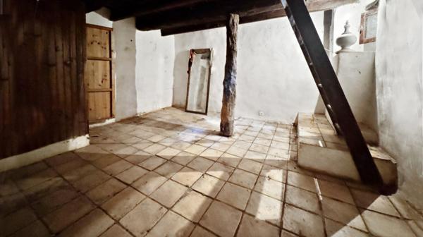 castellane , Gorge du verdon maison de village 70 M2, jardin vue panoramique