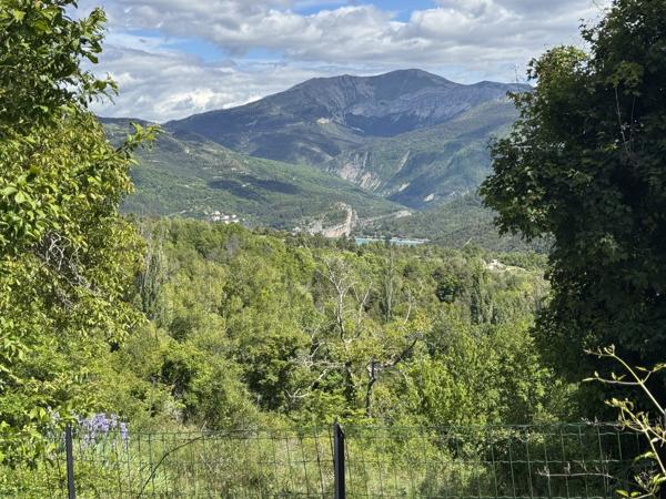 castellane , Gorge du verdon maison de village 70 M2, jardin vue panoramique